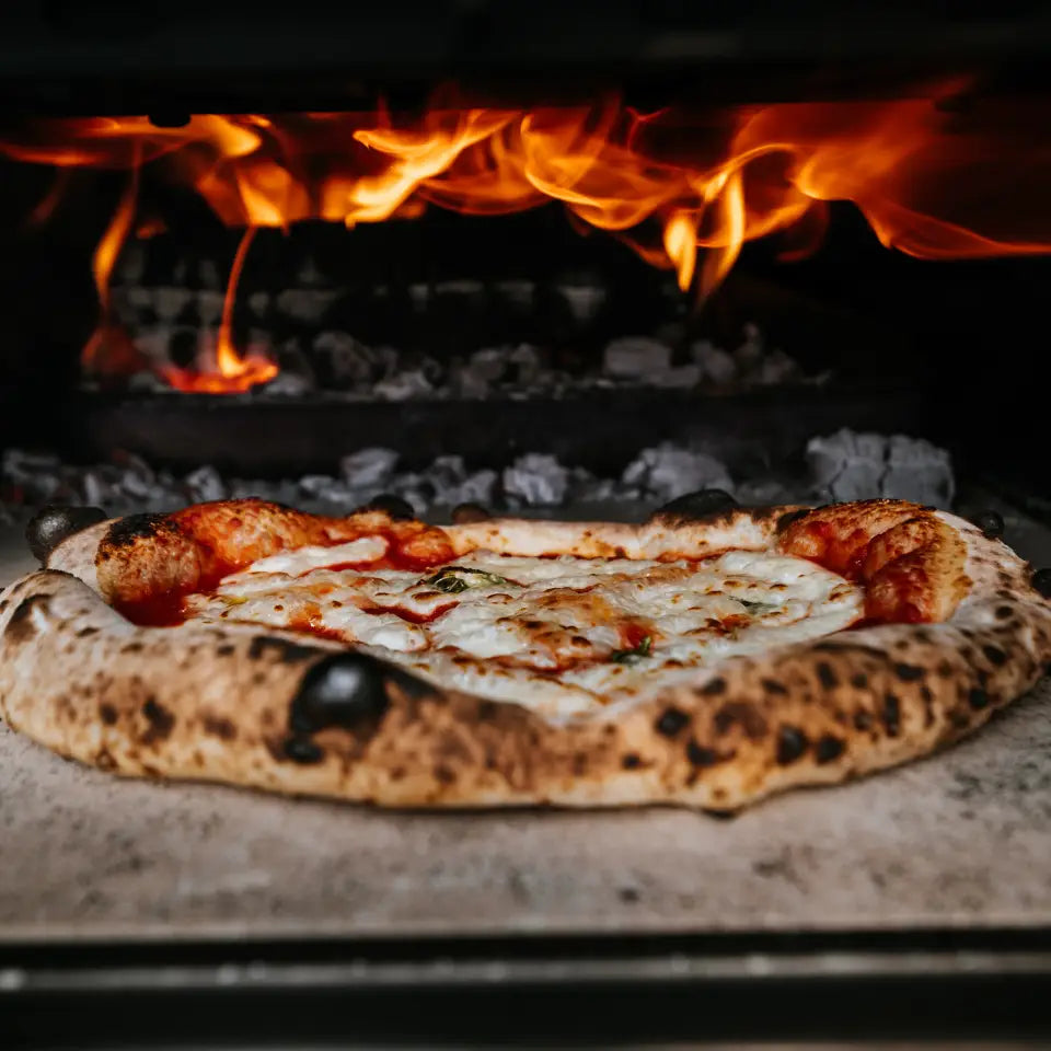 Welches Brennholz ist das beste für den Pizzaofen?